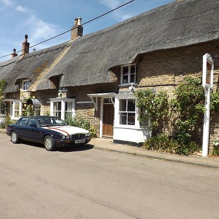 The Vane Arms Hotel Sudborough Bagian luar foto