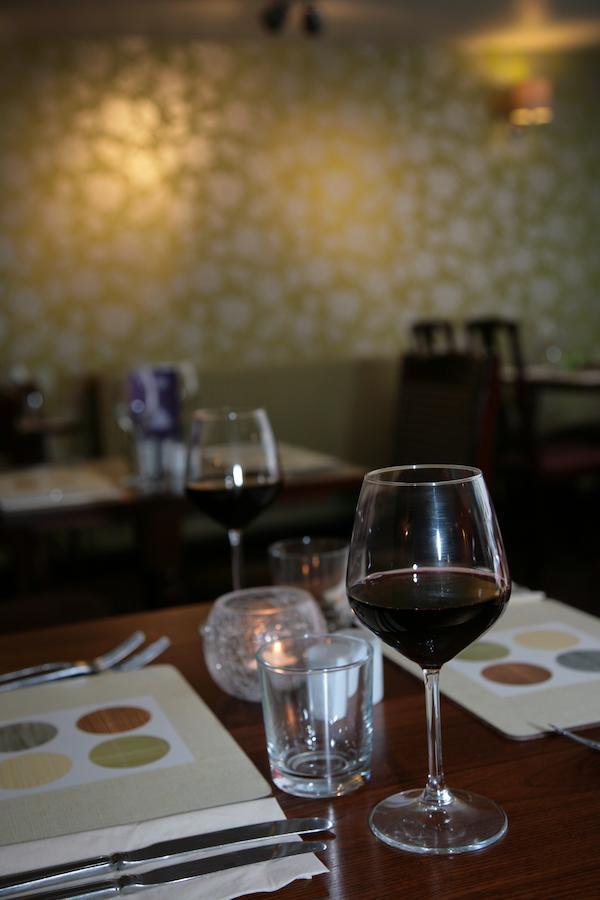 The Vane Arms Hotel Sudborough Bagian luar foto