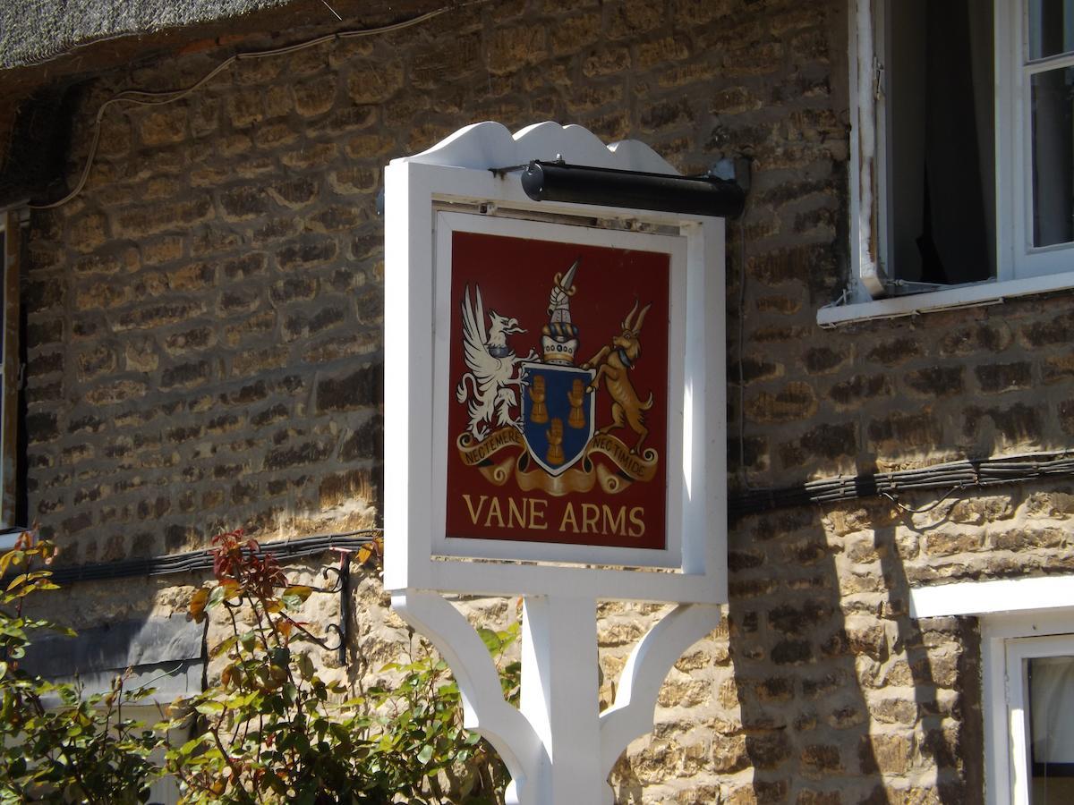 The Vane Arms Hotel Sudborough Bagian luar foto